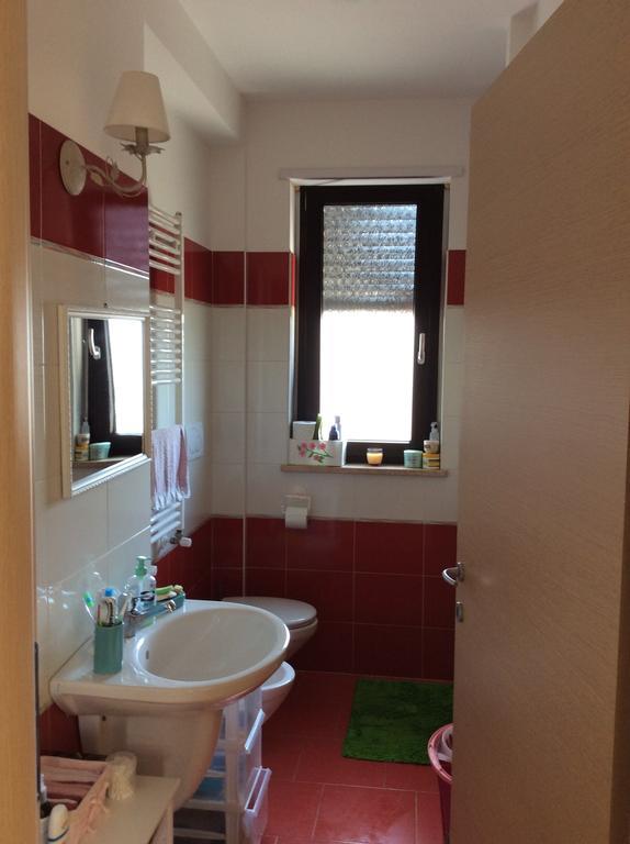 Apartament Dolce Casa Di Elena Nettuno Pokój zdjęcie