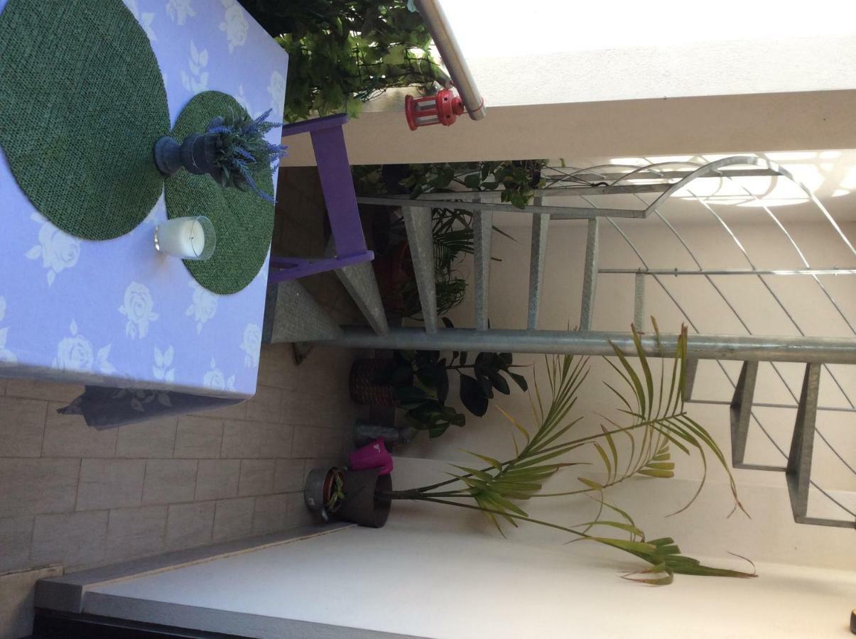 Apartament Dolce Casa Di Elena Nettuno Zewnętrze zdjęcie